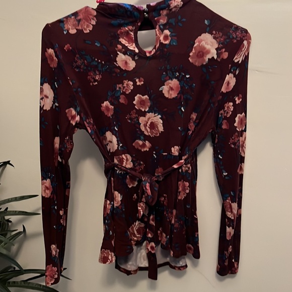 Deep V Floral Wrap Shirt - Picture 3 of 3